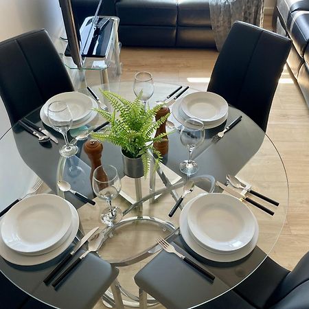 Hk Life Serviced Apartment , City Centre Swindon Eksteriør billede