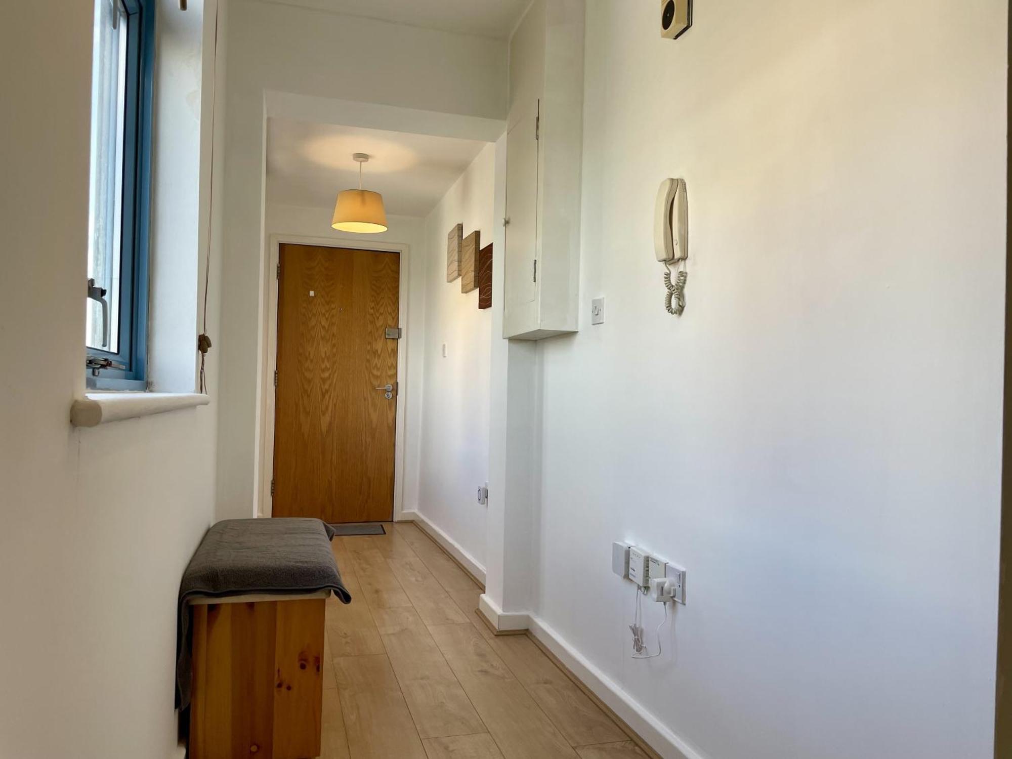 Hk Life Serviced Apartment , City Centre Swindon Eksteriør billede