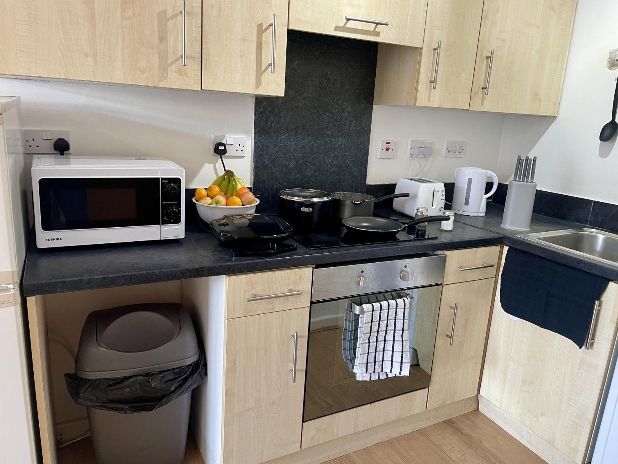 Hk Life Serviced Apartment , City Centre Swindon Eksteriør billede