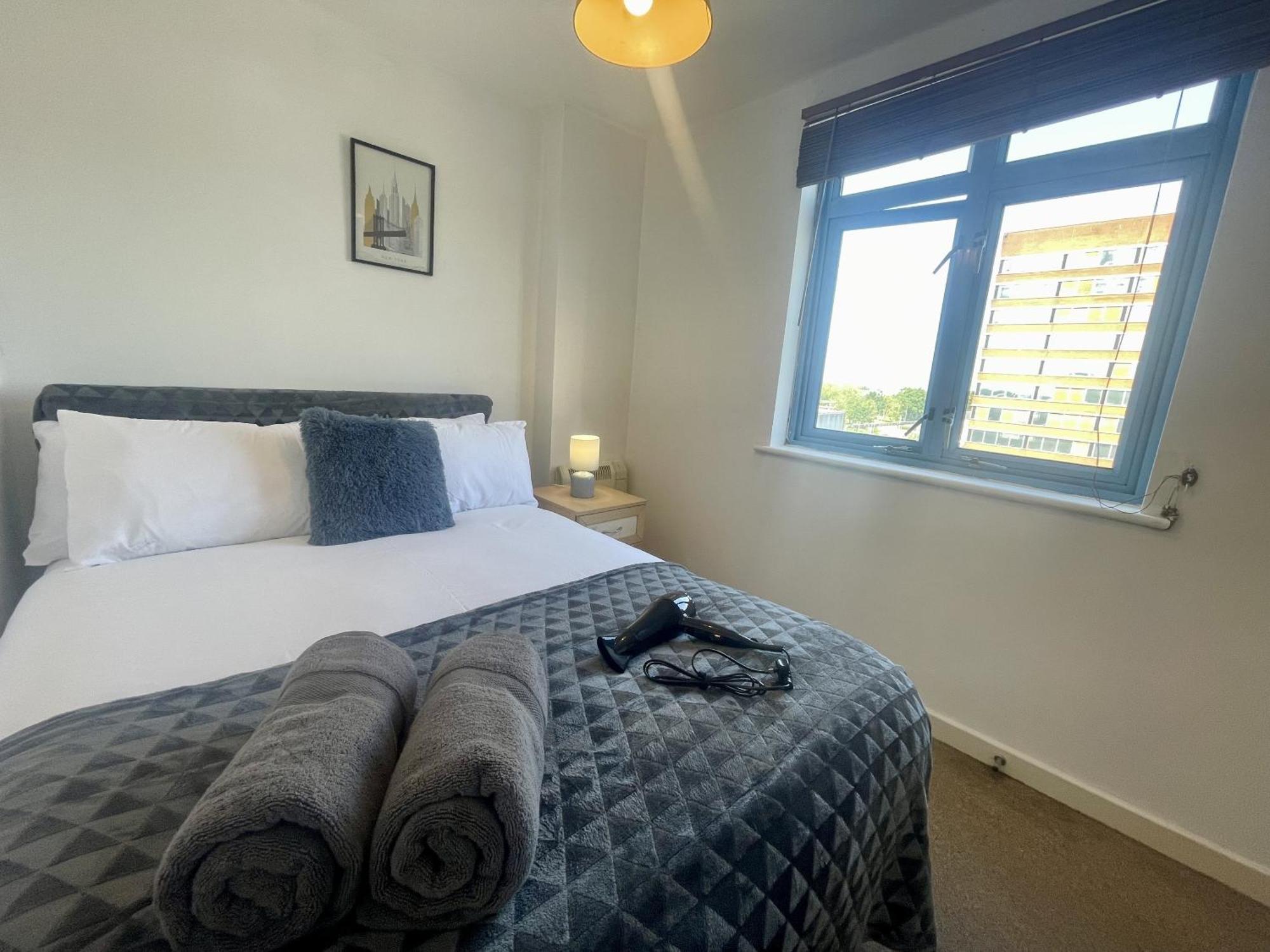 Hk Life Serviced Apartment , City Centre Swindon Eksteriør billede