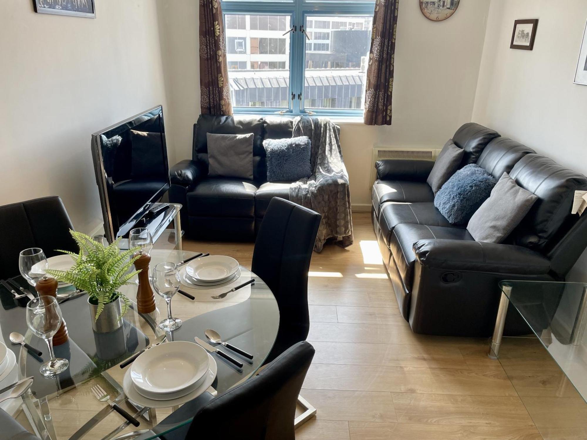 Hk Life Serviced Apartment , City Centre Swindon Eksteriør billede