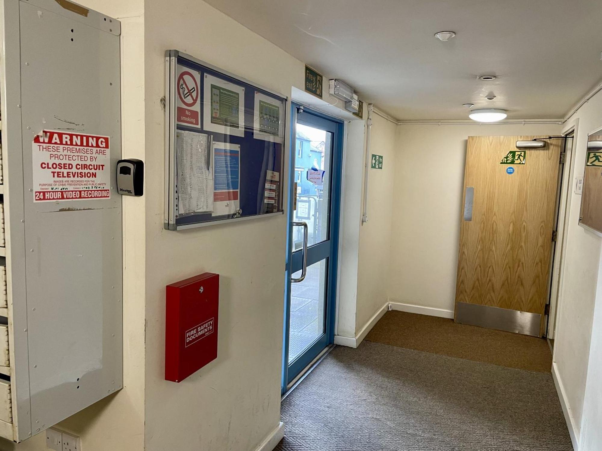 Hk Life Serviced Apartment , City Centre Swindon Eksteriør billede