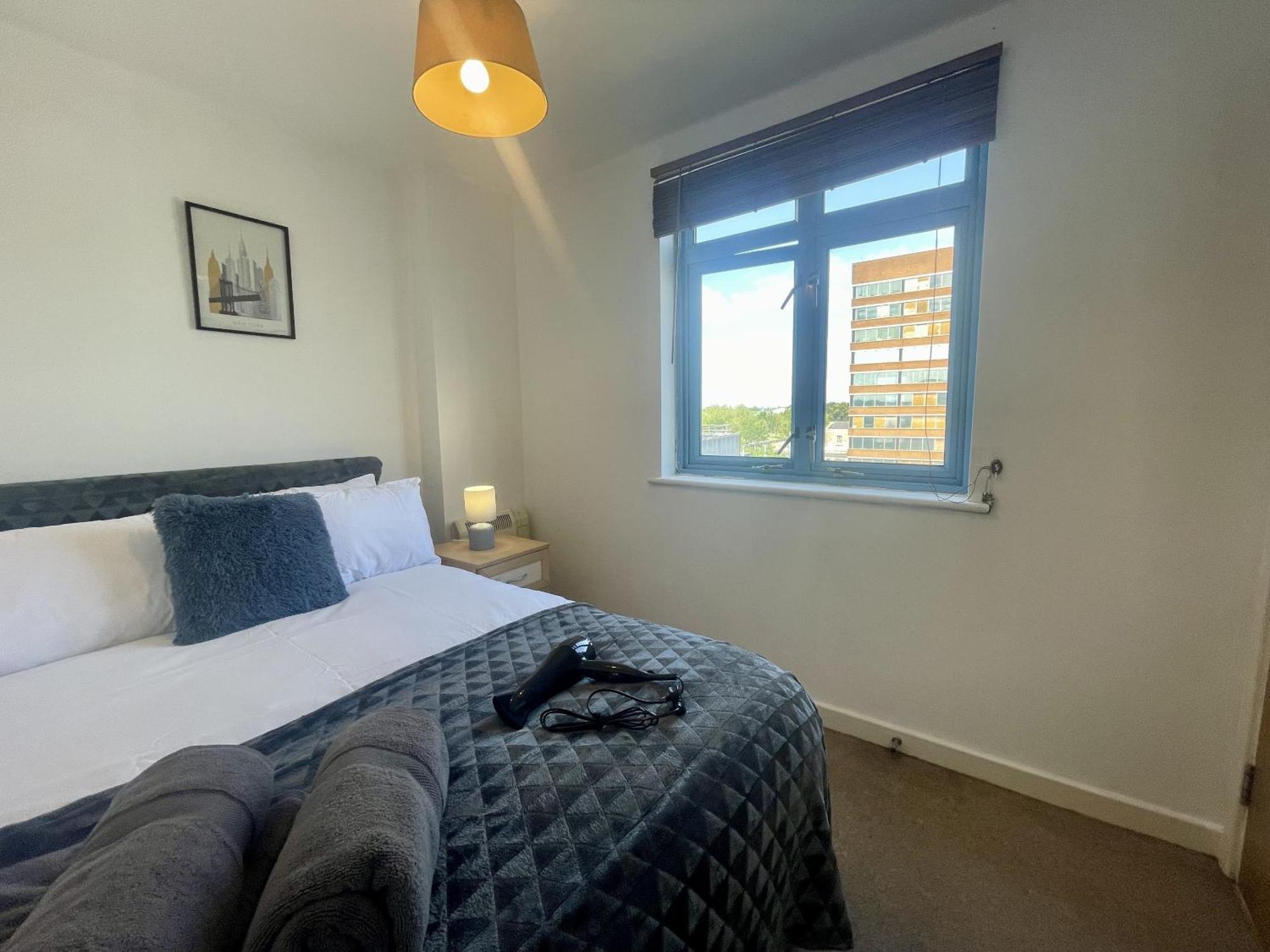 Hk Life Serviced Apartment , City Centre Swindon Eksteriør billede