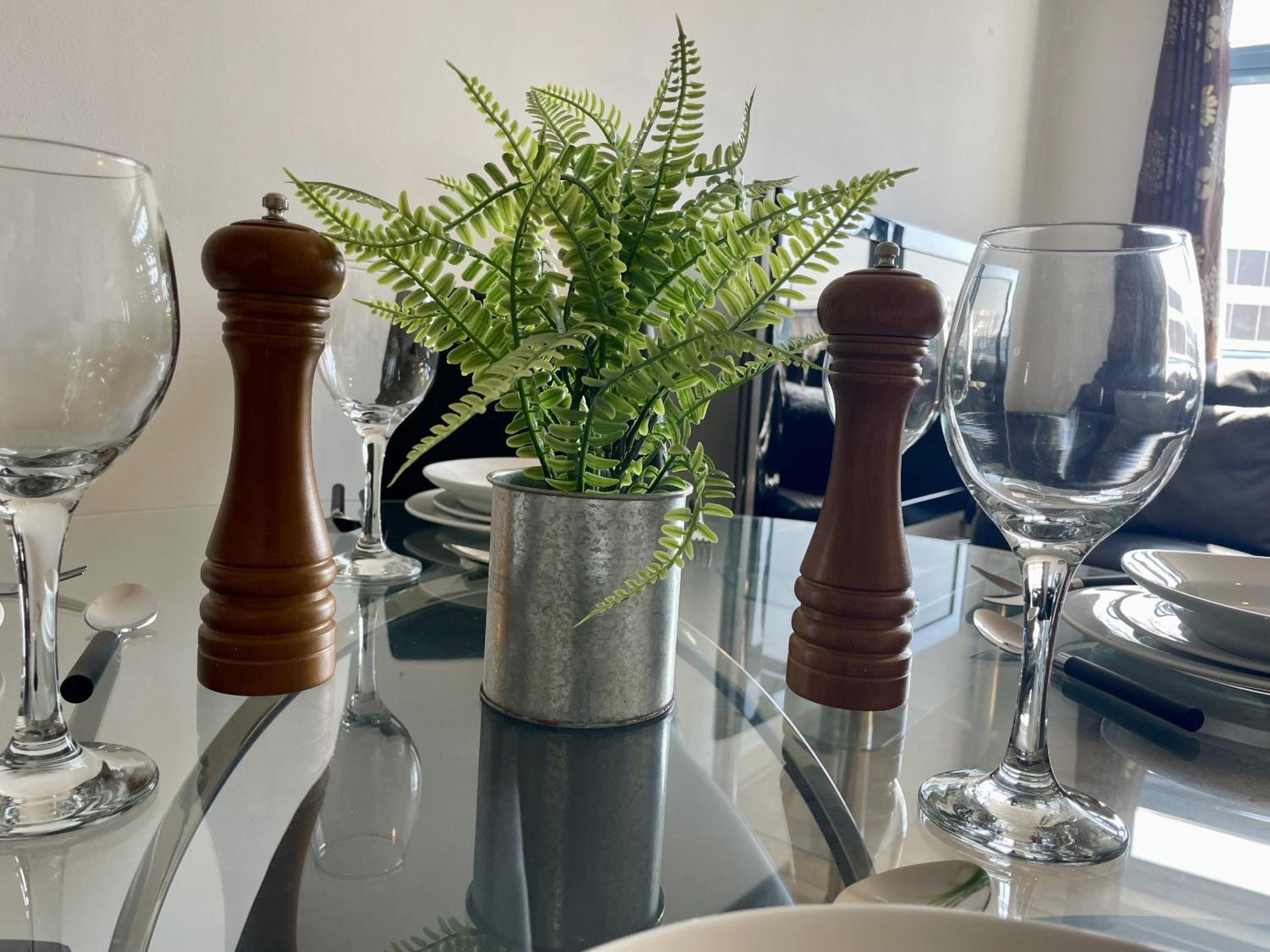 Hk Life Serviced Apartment , City Centre Swindon Eksteriør billede