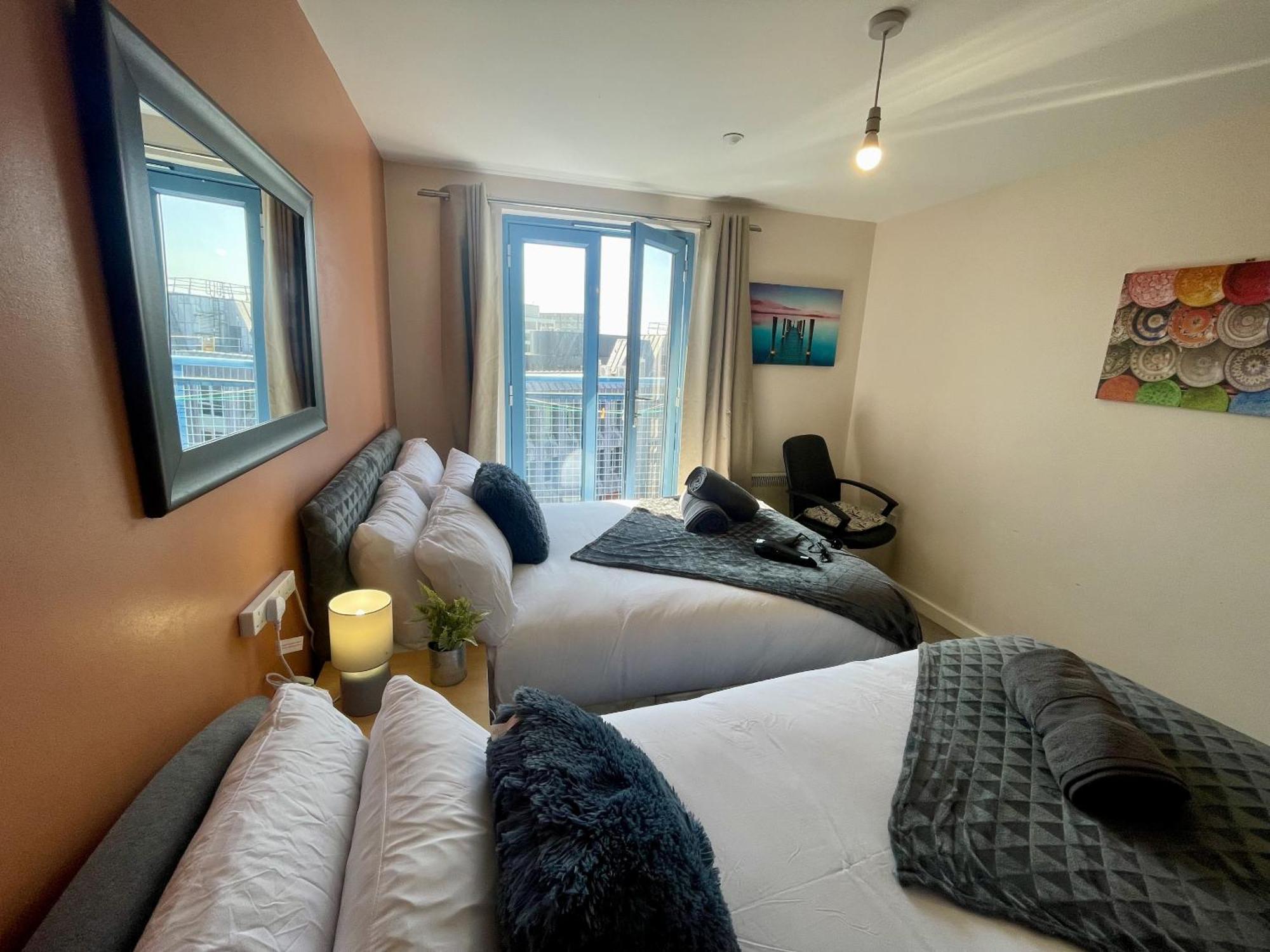 Hk Life Serviced Apartment , City Centre Swindon Eksteriør billede