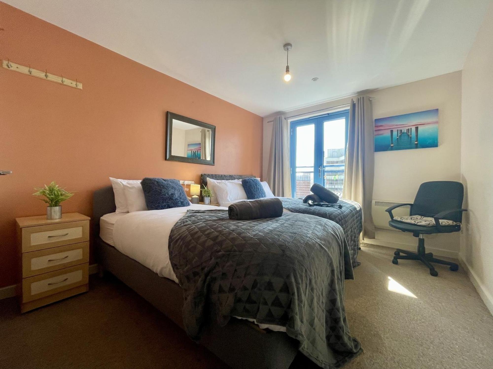Hk Life Serviced Apartment , City Centre Swindon Eksteriør billede